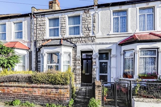 ARNOLD ROAD, TOTTENHAM, N15